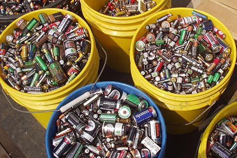 废旧废电池回收_电池可以回收吗_回收电瓶多少钱